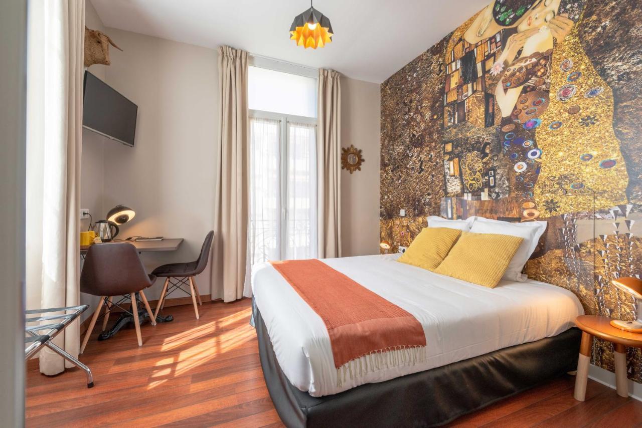 Cecil Hotel 3*